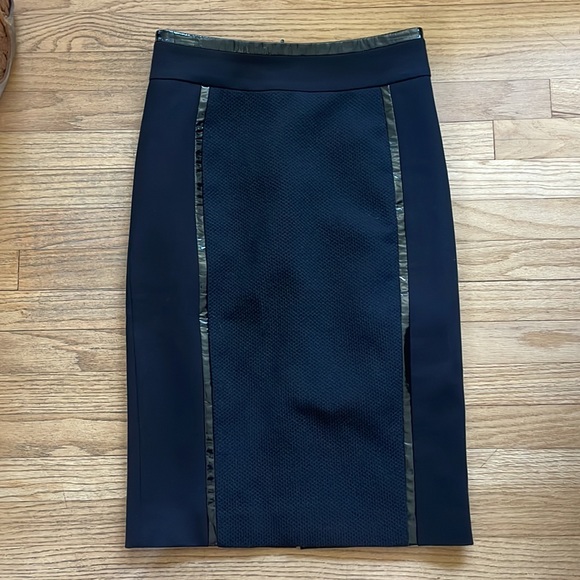 Karen Millen pencil skirt w contrast - Size 4 - Picture 2 of 7